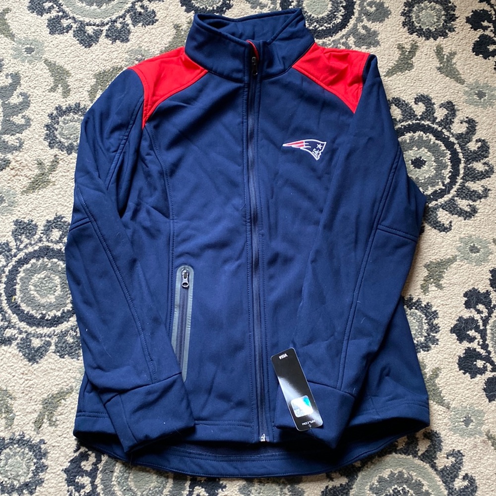Patriots NFL Women’s Coat, brand new, size M